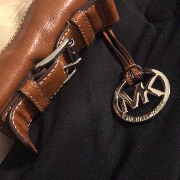 Michael Kors Purse - Picture 3 of 4